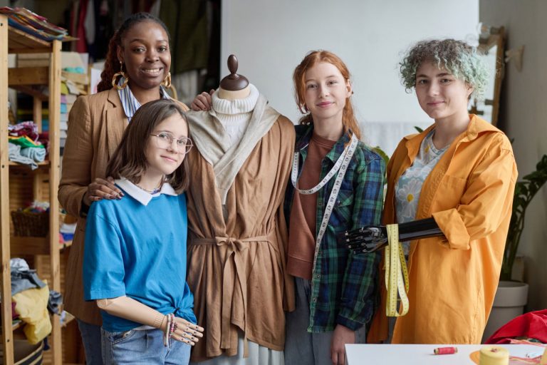 Fashion Trends: How to Predict and Incorporate Them